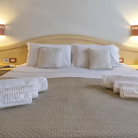 Country & Hotel 4*